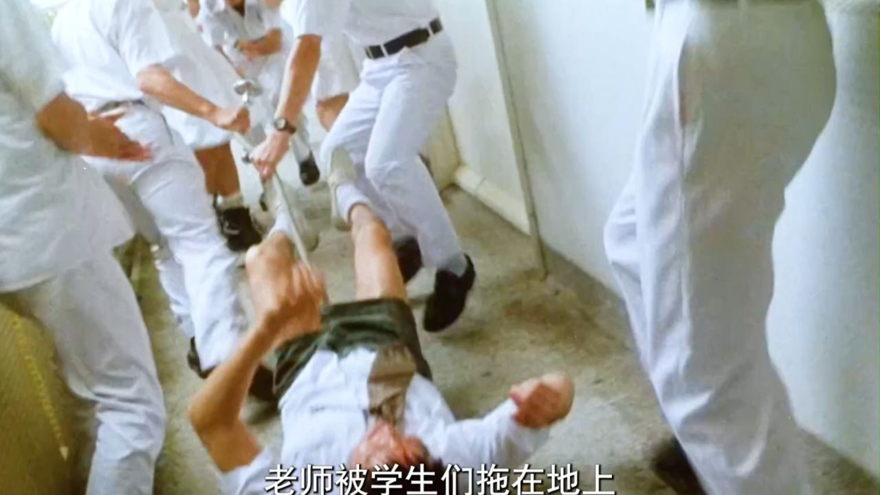 星爷的经典之作《百变星君》爆笑不断,看星爷如何拿捏学生