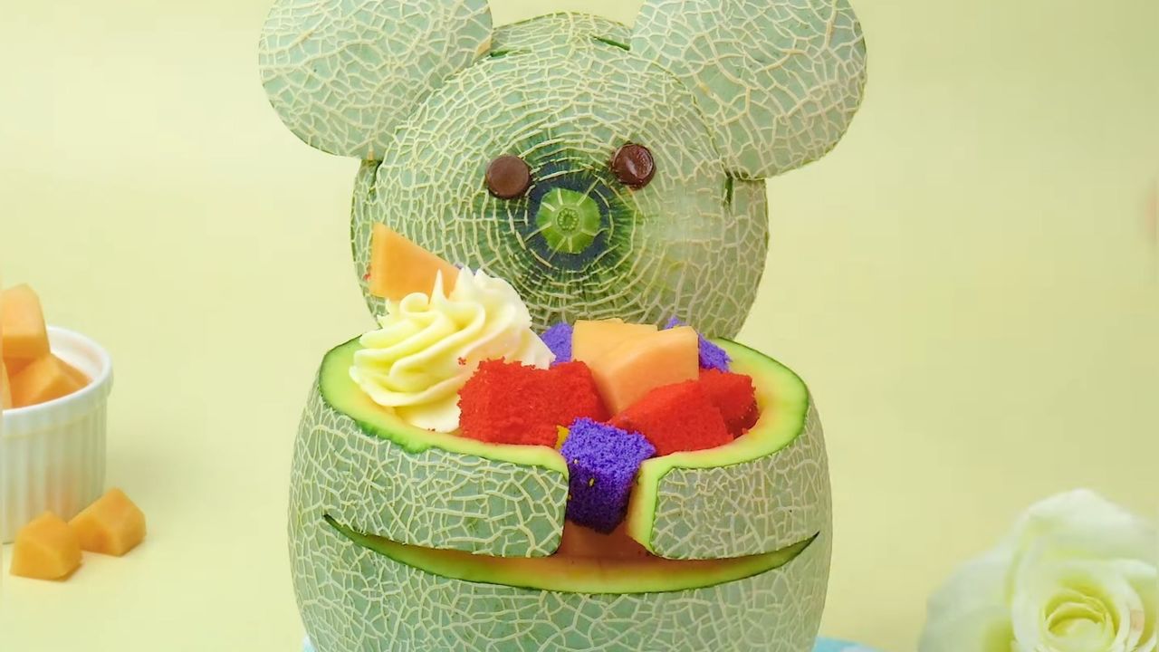 哈密瓜装饰的水果拼盘,真的太别致了