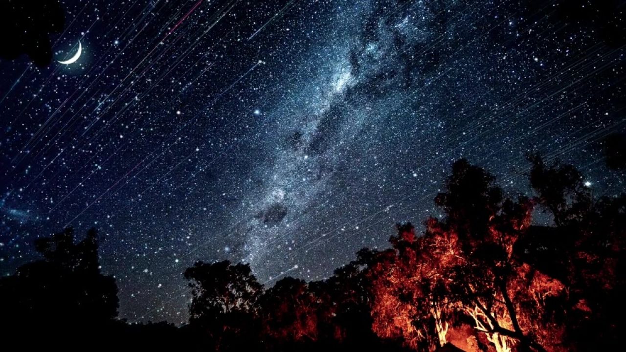 "我携满天星辰以赠你 仍觉满天星辰不及你"