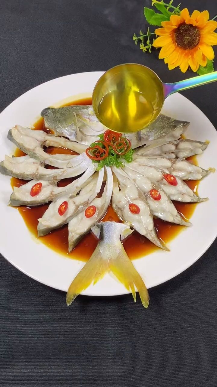 清蒸金鲳鱼