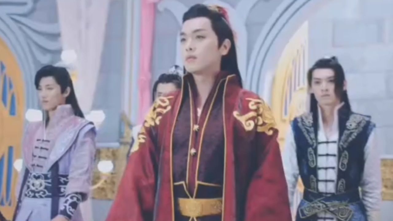 有人还记得张若昀的经典角色吗!靠颜值圈粉一大片的羽皇风天逸!