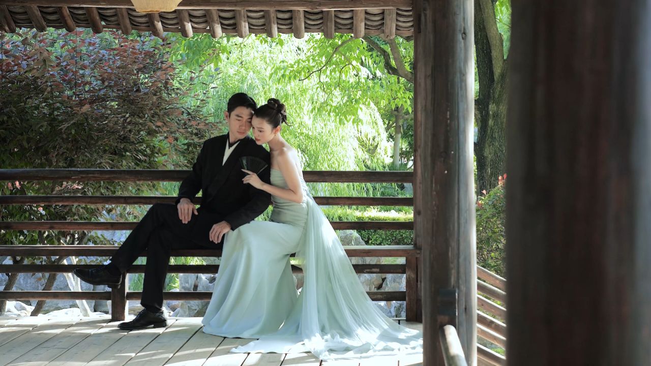 南京婚纱摄影推荐薇阁创影婚纱照外景「清平乐」新中式园林婚纱照