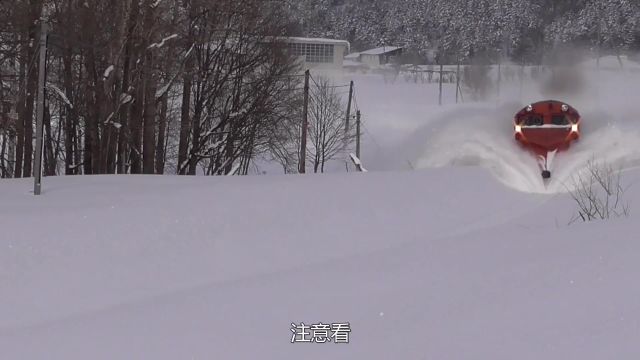 火车头为何要加个铲斗,这样做的目的是什么?看完涨知识了