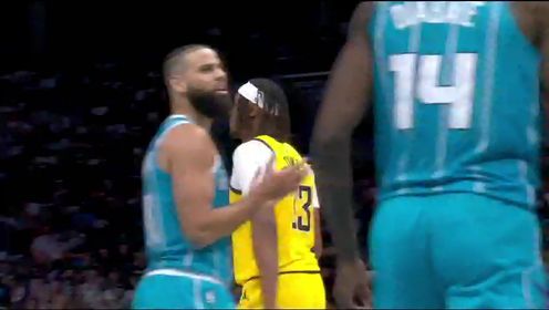 《NBA全场集锦》【回放】NBA常规赛：步行者vs黄蜂第3节英文原声回放