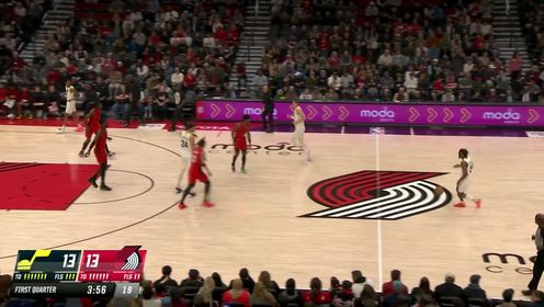 《NBA全场集锦》防不住根本防不住 马尔卡宁如入无人之境飞身暴扣