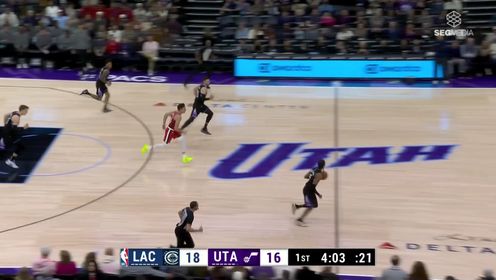 《NBA全场集锦》出手十分坚决 森萨博左右开弓命中两记三分弹无虚发