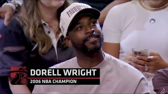 NBA常规赛：独行侠vs热火第3节英文原声回放