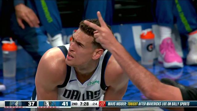 NBA常规赛：森林狼vs独行侠第2节中文解说回放