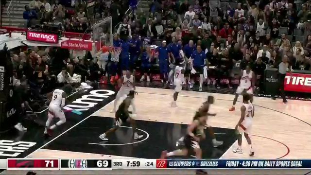 华山又要被劈开了 乔大将军顶开小黑战斧重扣势大力沉