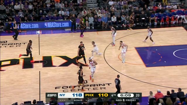 抢断反击一瞬间！布伦森鬼手抢断助攻兰德尔滑翔飞扣