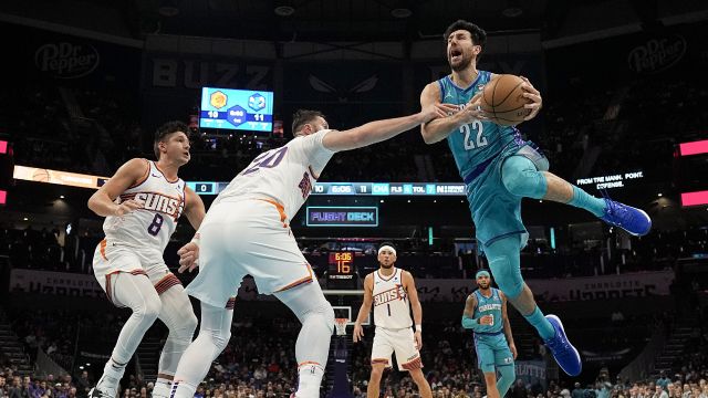 太阳vs黄蜂五佳球 努尔基奇旱地拔葱暴力补扣 米西奇鬼魅脚步晃翻死神