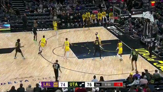 NBA常规赛：湖人vs爵士第3节英文原声回放