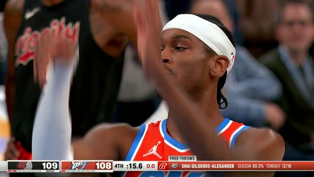 戏剧性的一幕！比卢普斯送上技犯 亚历山大两罚一中追平比分