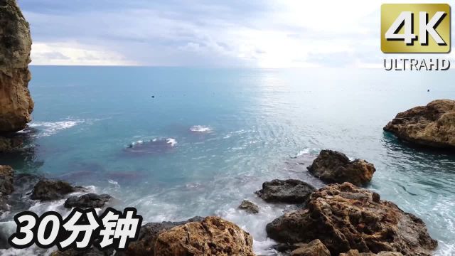 体验海浪拍打岩石的舒适声音,伴随着远处海鸥的哭声.完美的宁静背景,安眠,或者专注于工作 | 长达30分钟的环境催眠音乐 | 4K