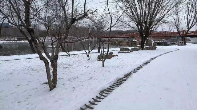 郑州雕塑公园雪景 京剧名段欣赏