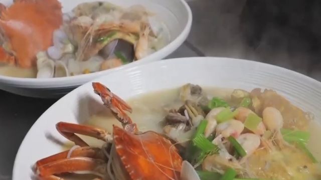 清江特色美食“三鲜面”,多种海鲜特色搭配,深受食客喜爱