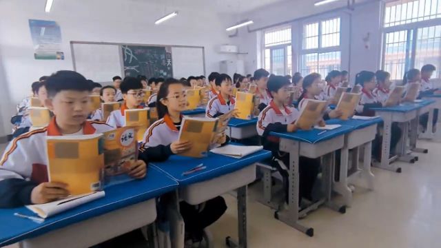 世界读书日来临,鄄城县广推阅读活动,学生热情参与