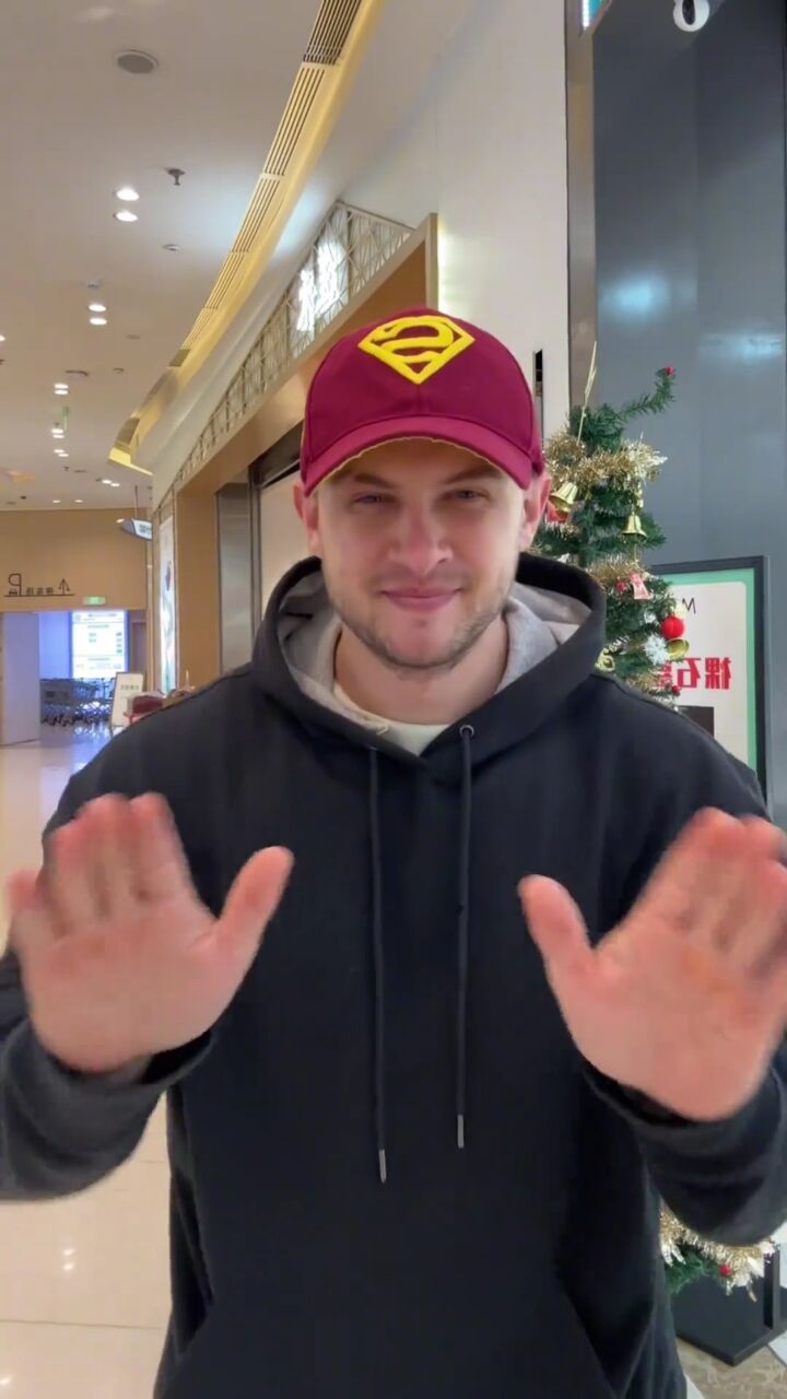 这个简单吧可以和我一起拍吧#exo初雪 #扭一扭 #外国人 #手势舞