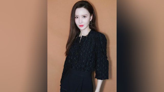 势利妻子想买大豪宅,逼着婆婆签字卖老房子