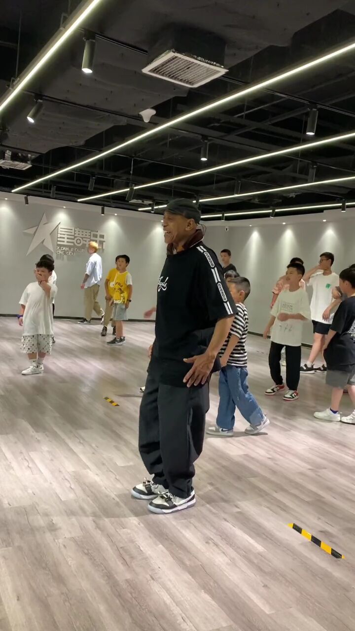 肖杰 #舞蹈课堂随拍 #少儿街舞 #少儿locking