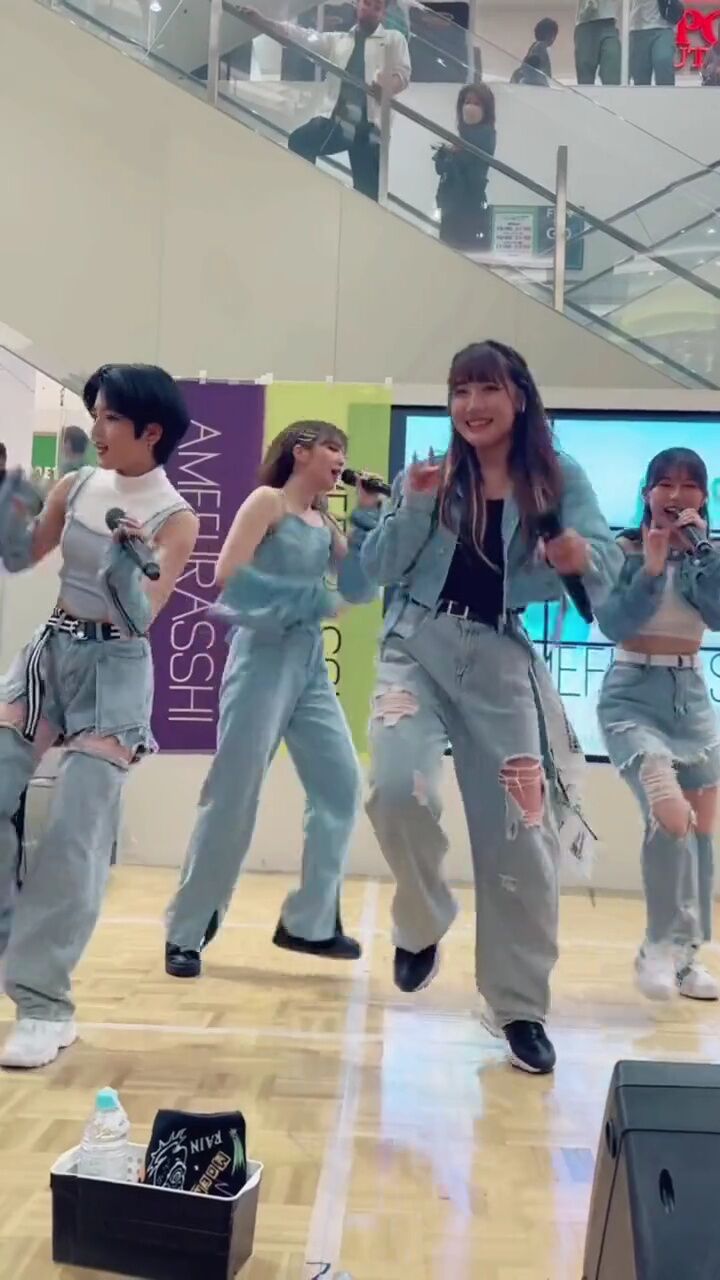 武装刹那: 好久没跳螃蟹舞了