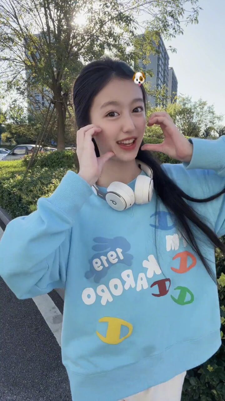 音乐 #卖萌 #表演秀 #手势舞 #美女摇 #对口型 #清纯妹子