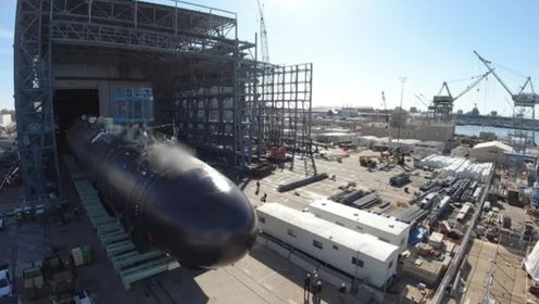 弗吉尼亚级潜艇新泽西(SSN796）从纽波特纽斯造船公司漂浮下水。