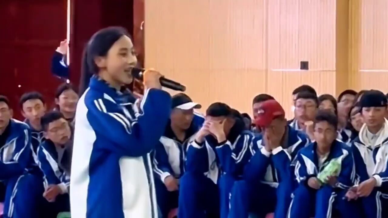 卓玛曲吉#校园时光 #爱音乐爱唱歌 #校园精彩瞬间