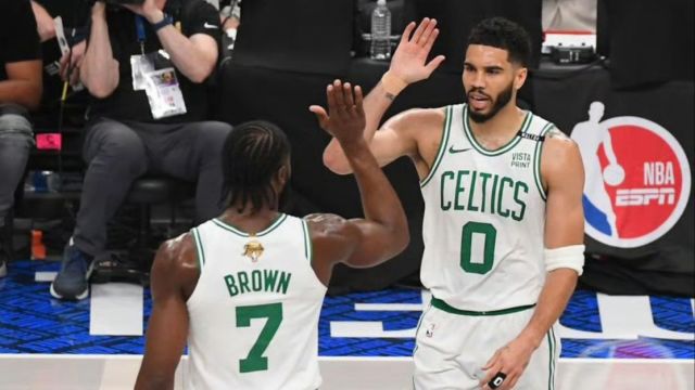 NBA官网最新FMVP榜：布朗继续第一 东契奇升第3欧文第4