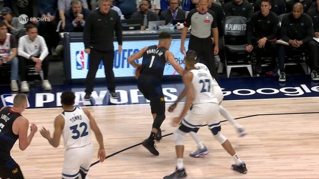 将严谨进行到底！开局三分半钟森林狼用掉第一次挑战并且成功