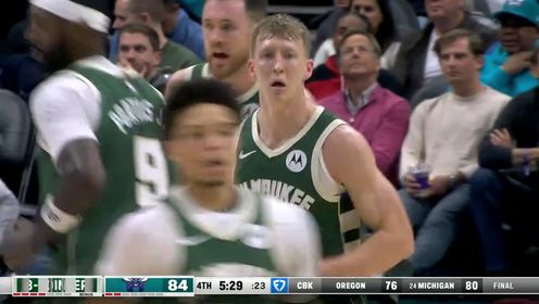 《NBA全场集锦》【回放】NBA常规赛：雄鹿vs黄蜂第4节中文解说回放
