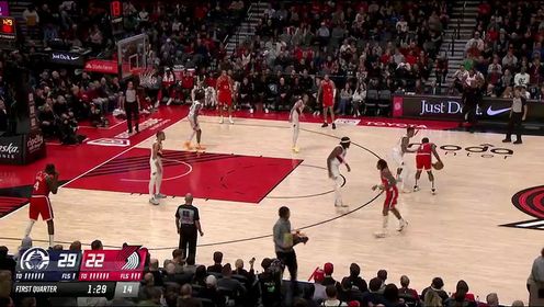 《NBA全场集锦》NBA常规赛：快船vs开拓者英文原声全场回放
