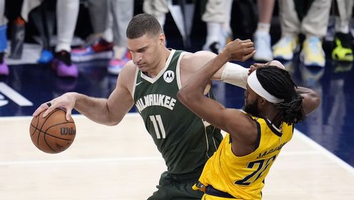 《NBA全场集锦》【球星】洛佩斯vs步行者集锦 12中7得到20+5难阻失利苦吞败果