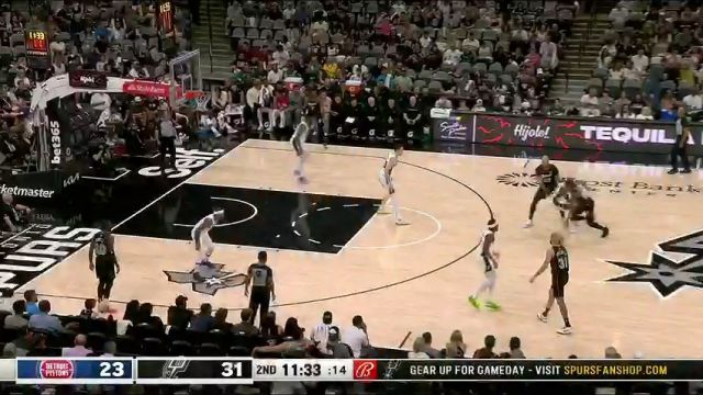 NBA常规赛：活塞vs马刺英文原声全场回放