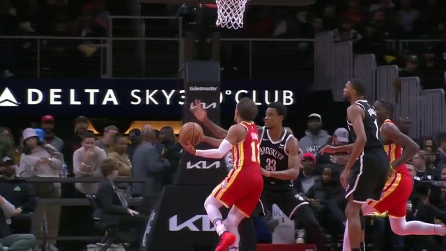 特雷杨vs篮网集锦 得分助攻两不误 全场30分9助