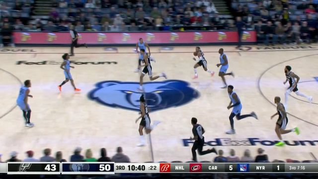 稳扎稳打不慌不忙 尚帕尼三分飙中特雷-琼斯反击上篮连连取分