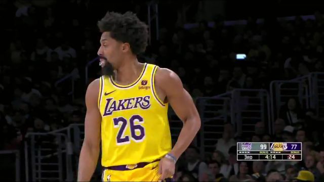 NBA常规赛：国王vs湖人第3节英文原声回放