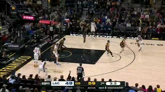 还得靠他！登哥再中超远三分强势缩小分差