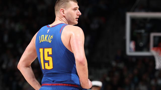 约基奇vs森林狼集锦 砍下全场最高35+16包揽进攻火力