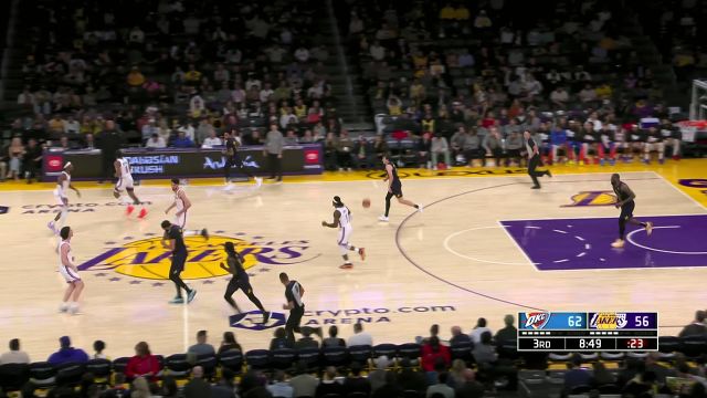 身材纤瘦但他很灵活 霍姆格伦真身突破上篮一气呵成