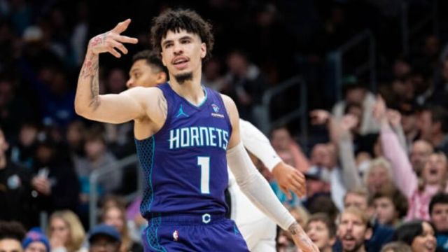 马刺vs黄蜂五佳球 瓦塞尔KJ风骚连线 鲍尔布里奇斯压哨三分手到擒来