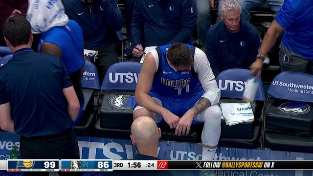 比赛打得心态爆炸 东契奇暂停时段场下气愤摔水瓶