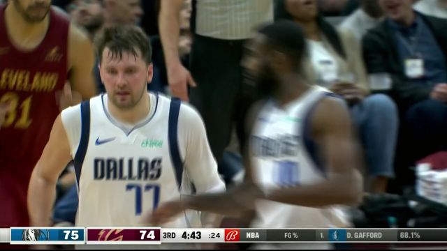 东契奇vs骑士集锦 全场轰下45+9+14火力全拿下大号准三双