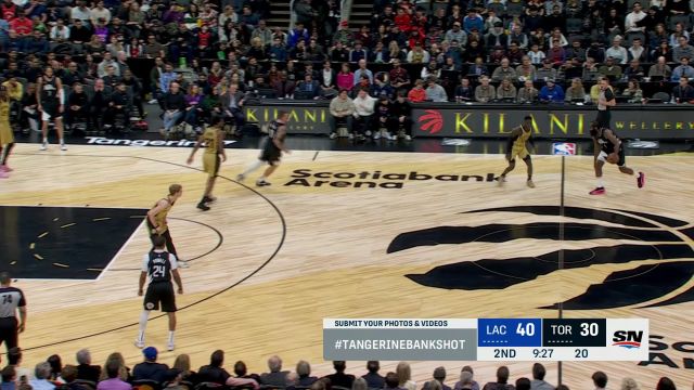 二哥三弟配合依旧默契！登威连线完成劲爆空接