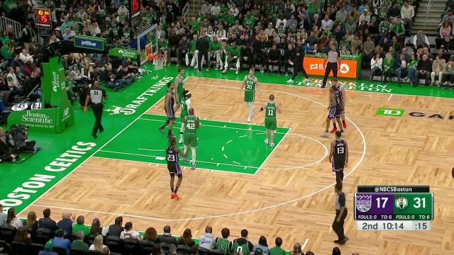 在我地盘这你得听我的！ 克奈特连续送给莱尔斯两记遮天大帽