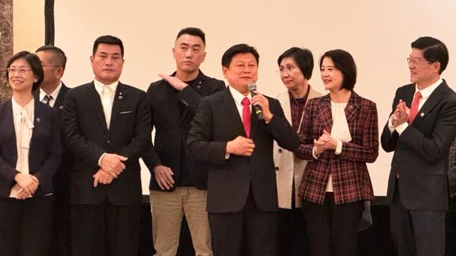 中国国民党民意代表参访团在京与台商台青代表座谈