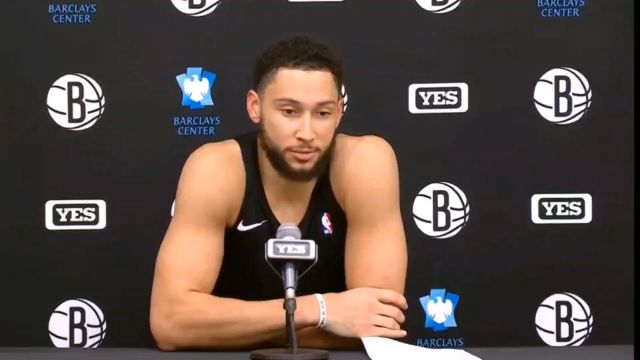 缺席38场复出打了一场！Shams：西蒙斯因左膝挫伤缺战太阳