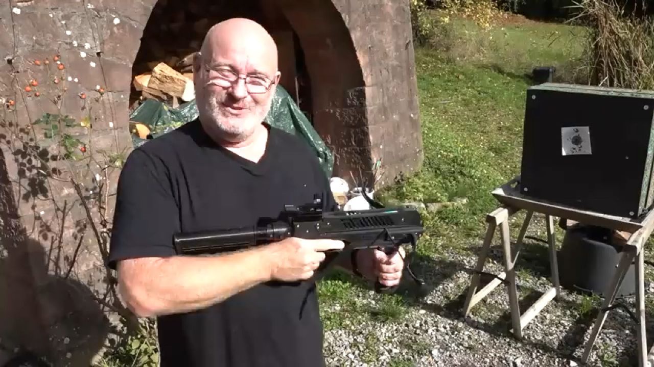 国外合法拍摄箭盒连发十字弩蝰蛇ss反曲弩眼镜蛇r9弩户外性能测试娱乐