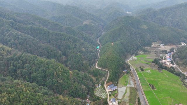 宝盖寺民宿谷龙门冲