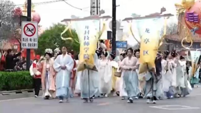 河南开封成出游热选目的地,景区迎大批旅客,多举措提升游玩体验